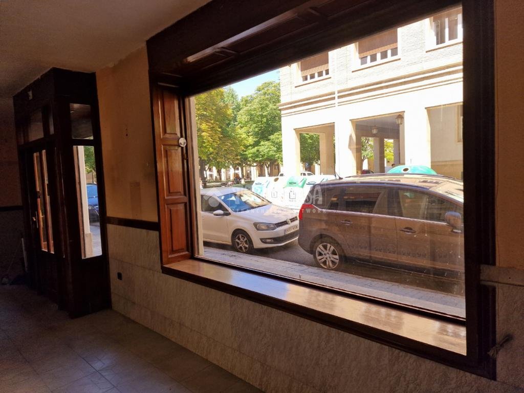 Local comercial en venta en Centro Ciudad, Huesca (4)